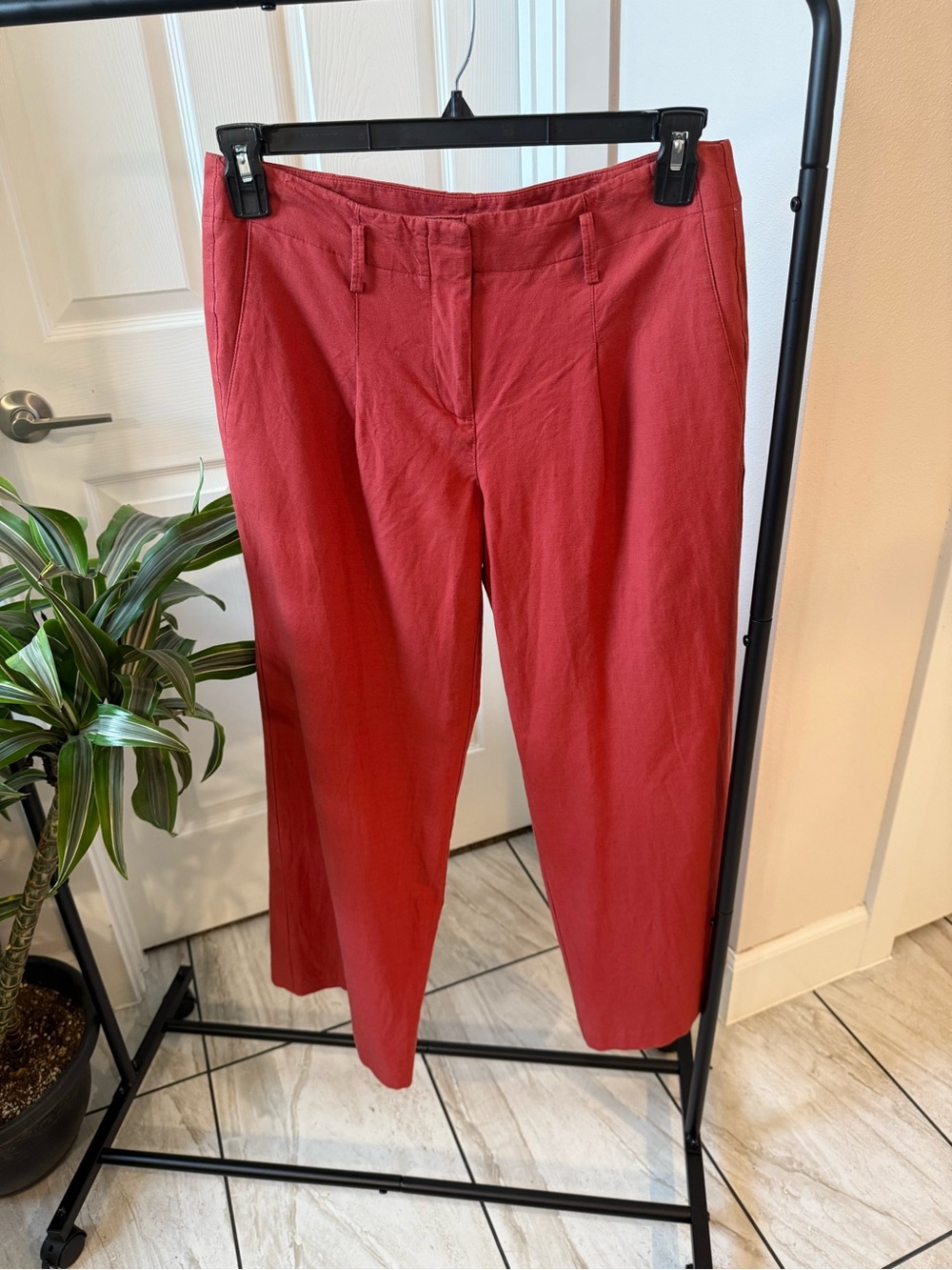 Ann Taylor Wide-Leg Pants in Deep Red